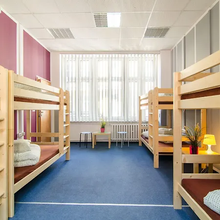 Hostel Absynt